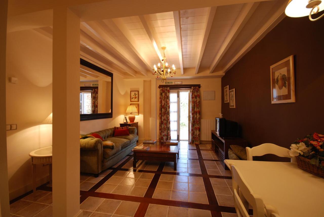 Las Casas Rurales Huerta San Benito Villamayor  Екстер'єр фото